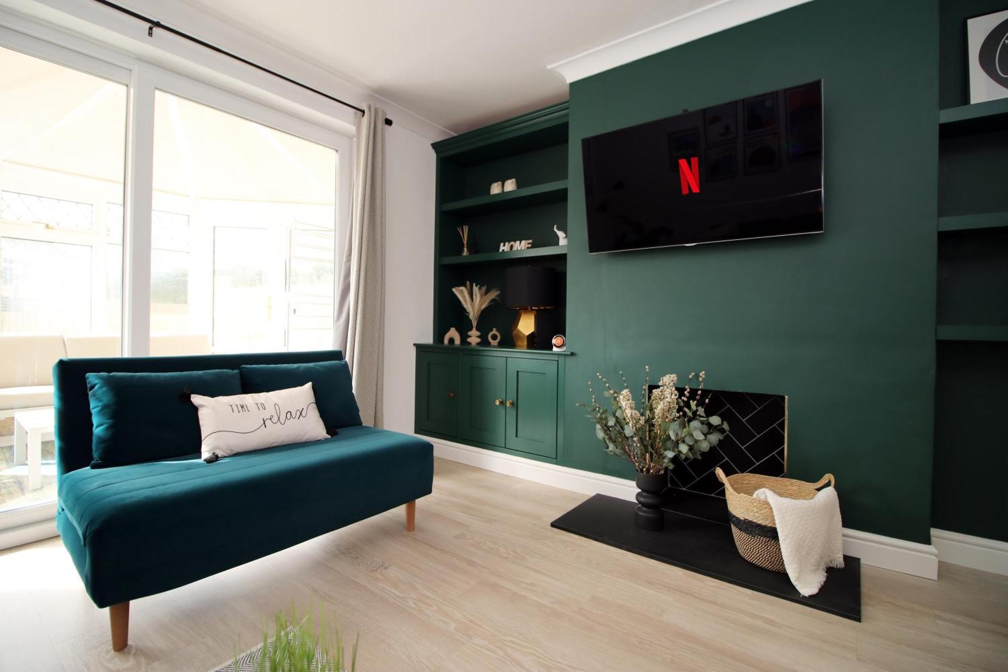 Stylish Home In Bath With Driveway Parking, 10Min From City Exterior foto