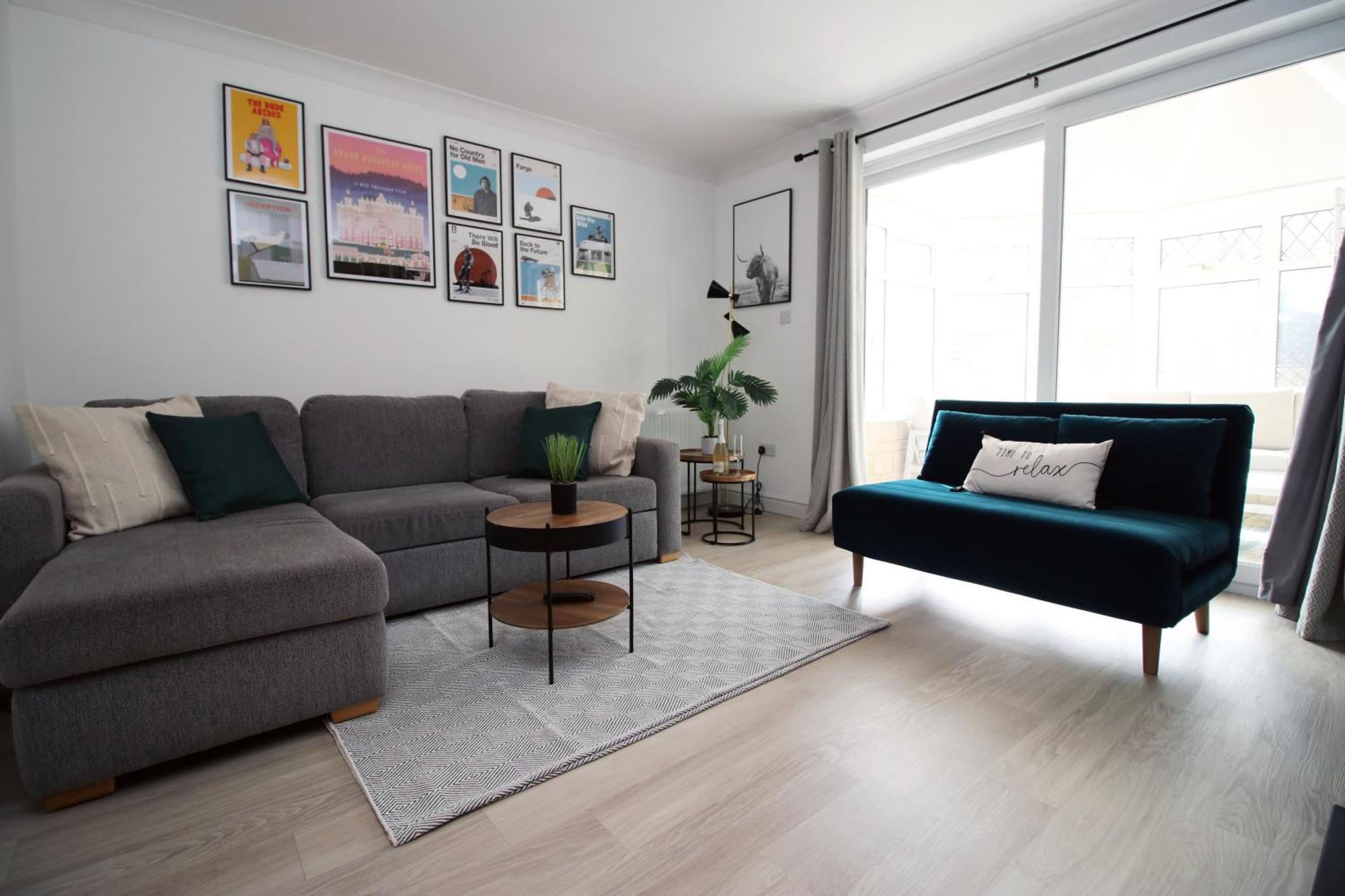 Stylish Home In Bath With Driveway Parking, 10Min From City Exterior foto
